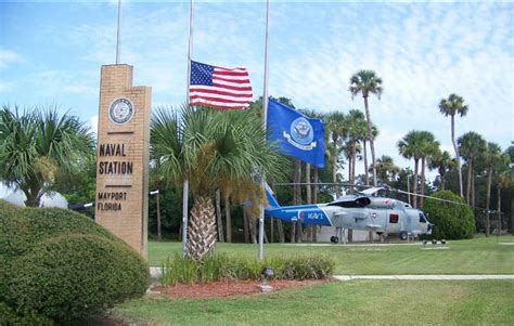 Image of a family enjoying the beach at Mayport Naval Base