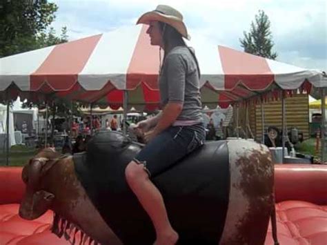 Mechanical bull riding instructions and safety tips