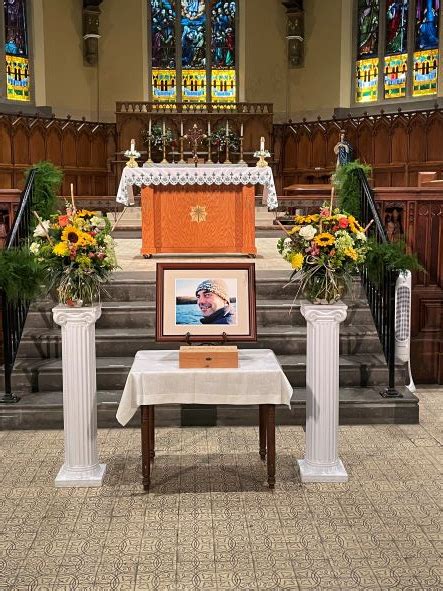 Memorial service gallery