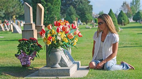 Memorialization Options at Oakeys Funeral Home