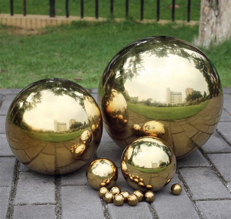 Metal Ball Decorations