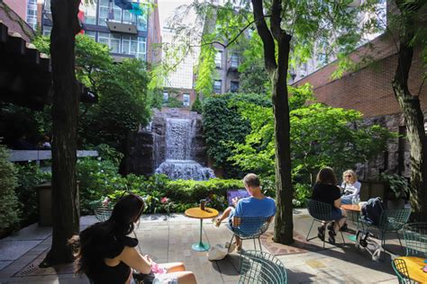 A map of Midtown Manhattan's parks and green spaces