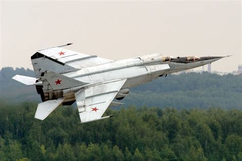 Mikoyan-Gurevich MiG-25