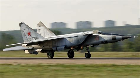 MiG-25 Foxbat Landing