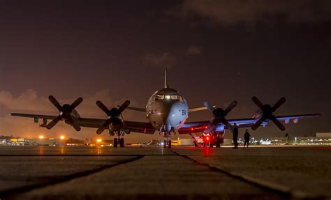 Anti-Collision Lights on Military Aircraft