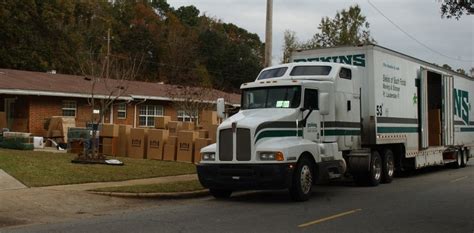 Military family working with a moving company