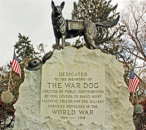 Military dog memorials