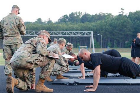 Soldiers taking a fitness test