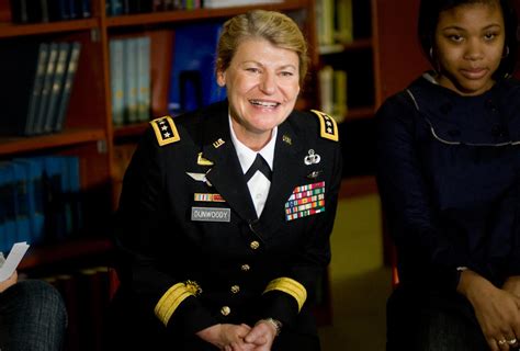 Military women in leadership roles