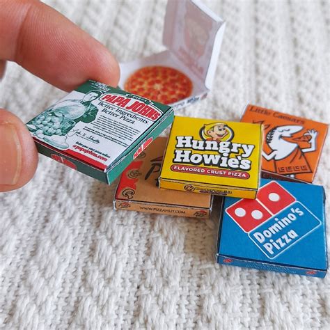 Miniature Pizza Box Design 2