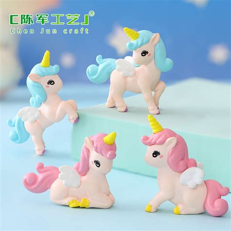 Miniature unicorn models