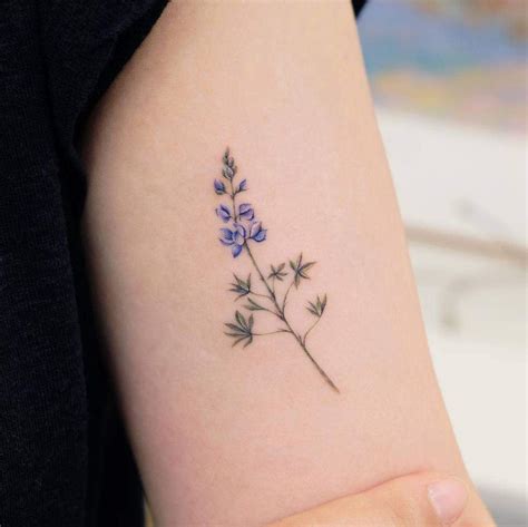 Minimalist Flower Tattoos