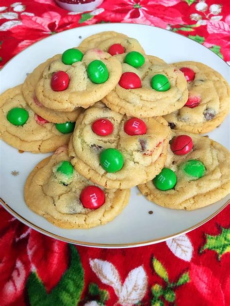 M&M's Christmas Cookies