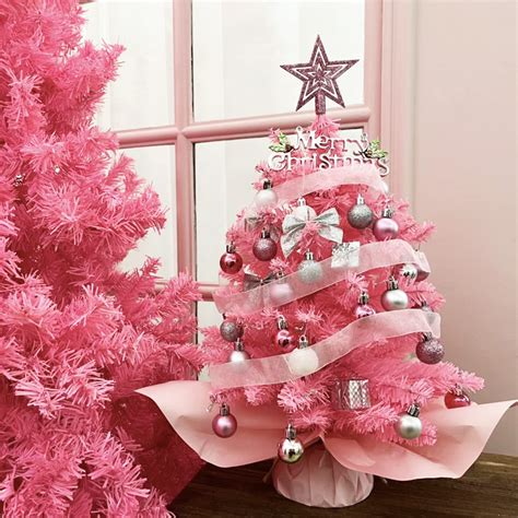 Monochromatic Pink Christmas Tree Decoration