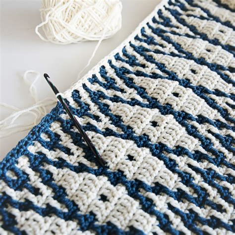 Mosaic crochet pattern example 2