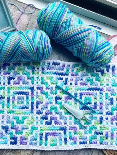 Mosaic crochet pattern example 3