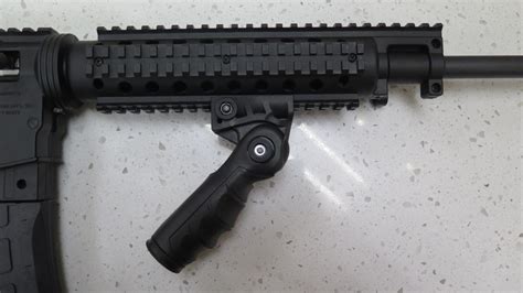 Mossberg 715T Grip