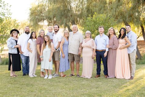 Multi-generational family photo ideas