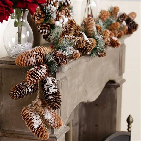 Nature-Inspired Christmas Tree Garland