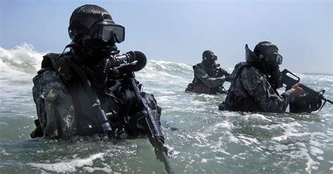 Navy SEAL special ops