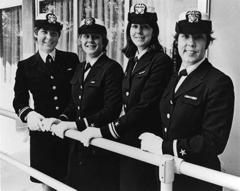 Navy women in aviation roles