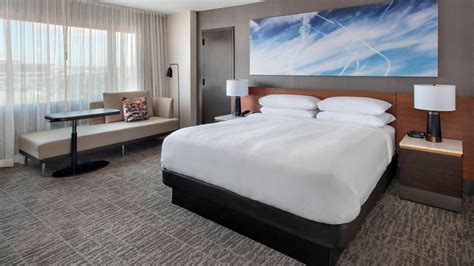 Suite at Embassy Suites by Hilton Newark Airport