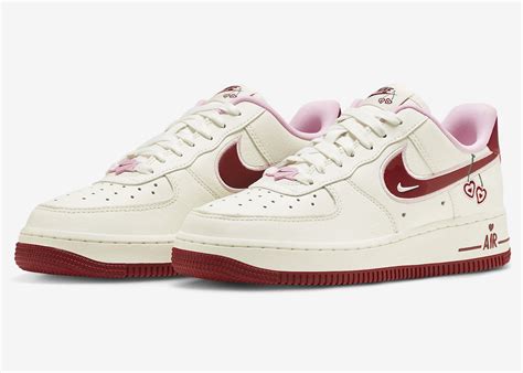 Nike Air Force 1 Valentine's Day Edition Design