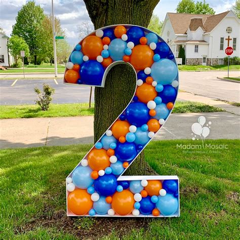 Number 9 Balloon Mosaic Design