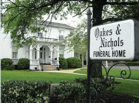 Oakes & Nichols Funeral Home Services