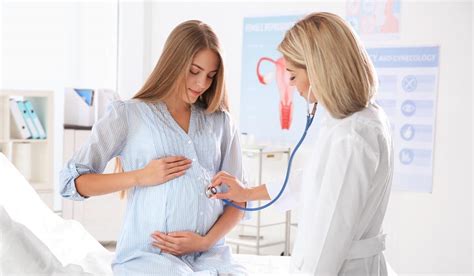 OB-GYN doctor providing counseling