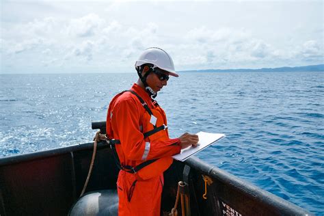 Ocean engineers certification