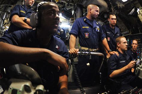 Ohio-class submarine crew