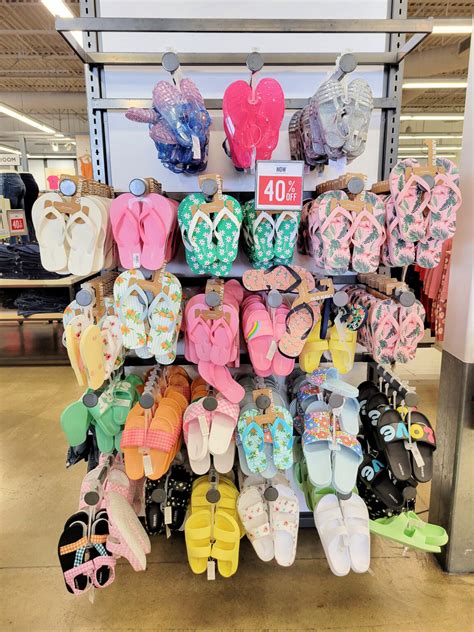 Old Navy Flip Flops