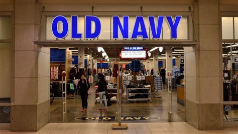 Old Navy store hours