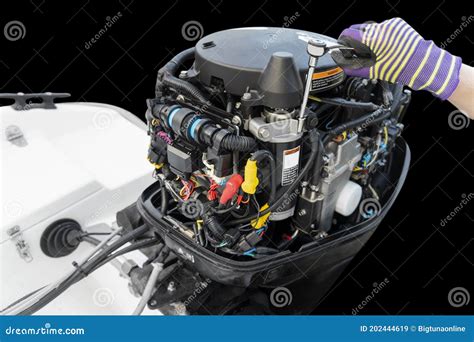 Outboard Motor Mechanic Salary