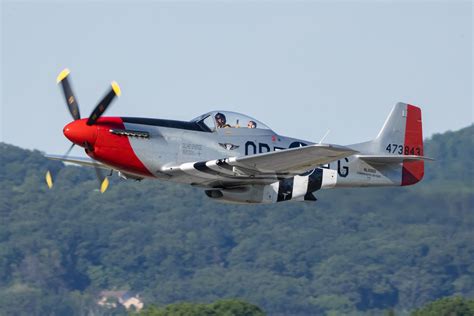 P-51 Mustang airshow