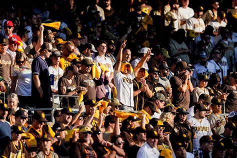 Padres Fans Cheering