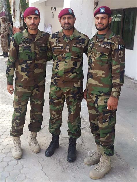 Pakistani SSG Soldiers