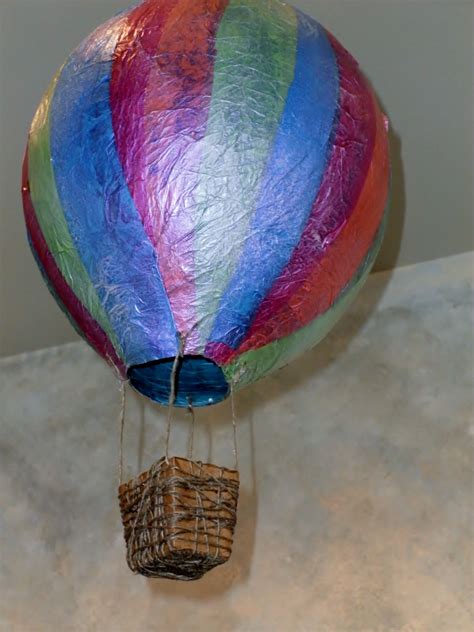 Papier-Mâché Hot Air Balloon Template