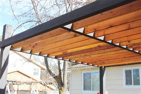 Pergola Rafter Ideas for Traditional Homes