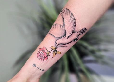 Description of Realistic Dove Tattoo 5