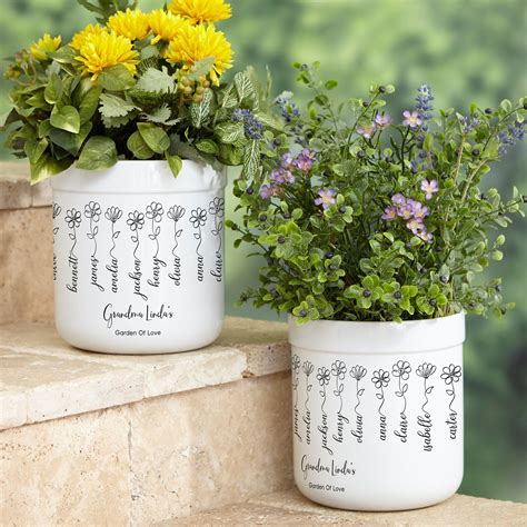 Personalized flower pot