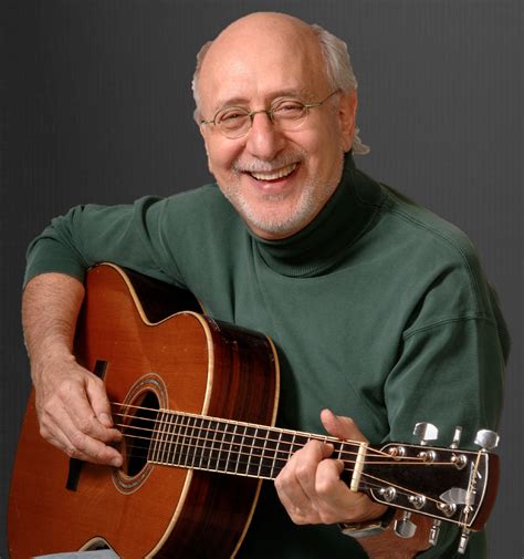 Peter Yarrow receiving an award