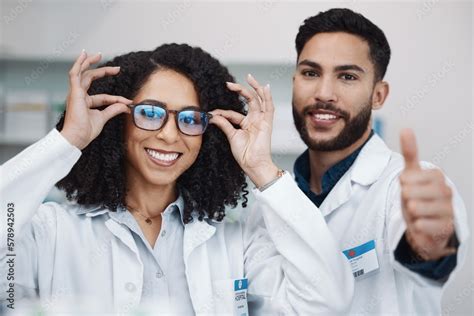 Pharmacy Technician working with a team