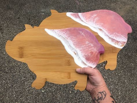 Benefits of Using a Pig-Shaped Cutting Board Template