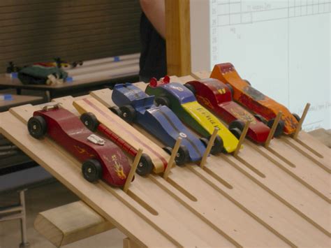 Pinewood Derby Car Racing