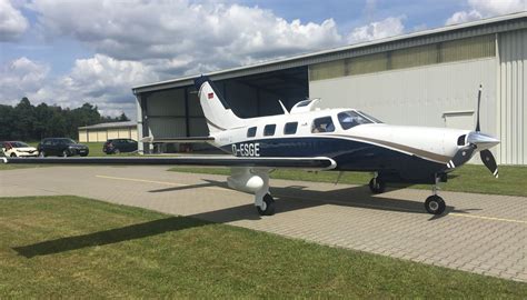 Piper Malibu Mirage Exterior