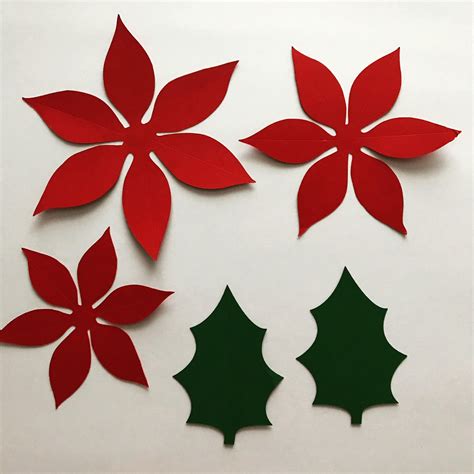 Poinsettia Petal Template Wreath