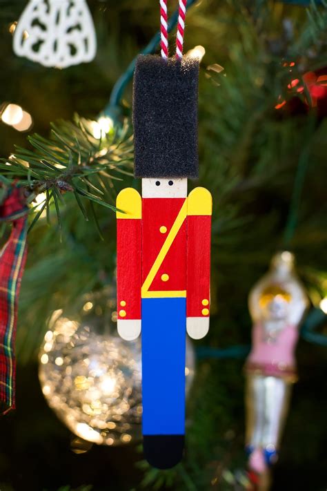 Popsicle stick ornaments DIY