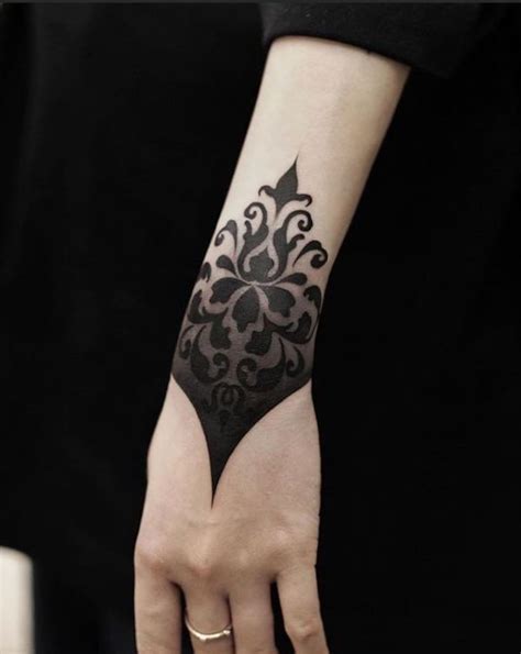 Popular wrist tattoo designs for men and women